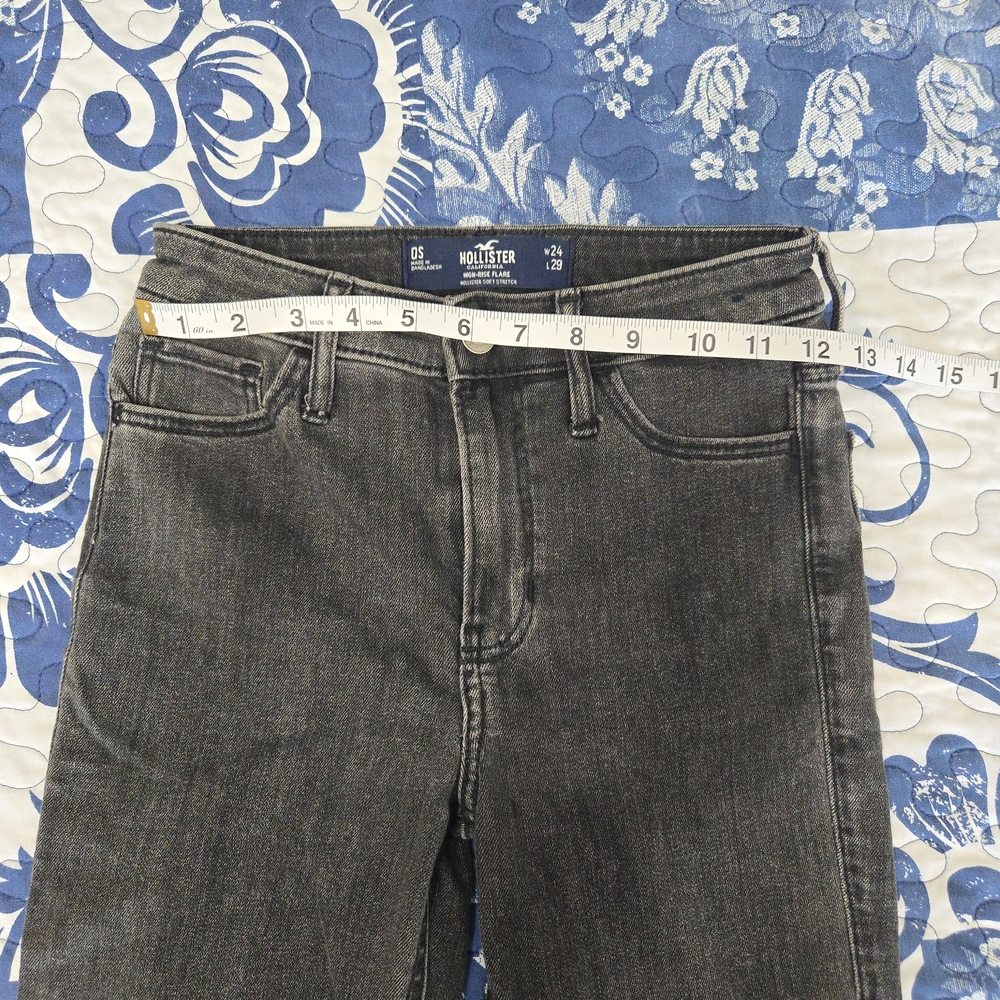 Hollister Soft Stretch High Rise Black/Gray Flare Jeans - Picture 2 of 5